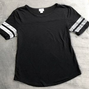 Old Navy basic tee